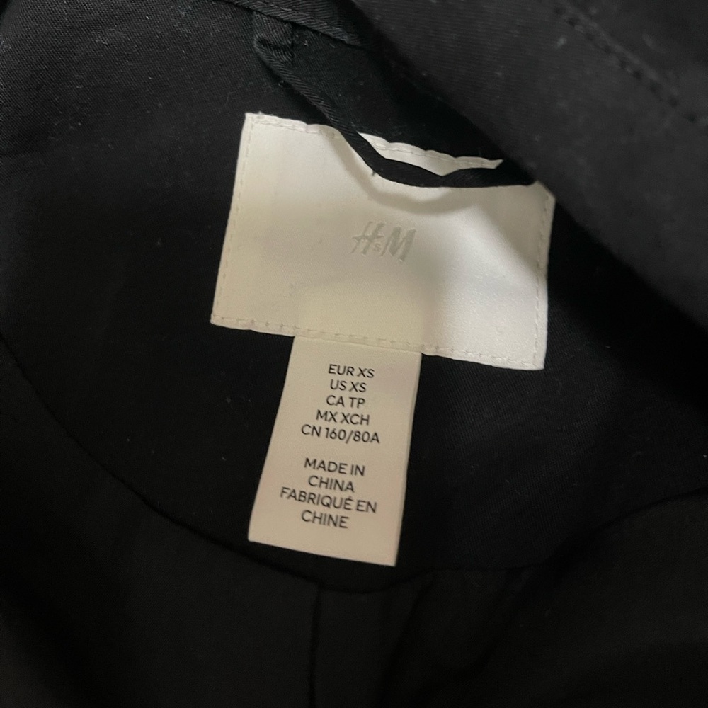 H&M trench coat - Picture 3 of 3